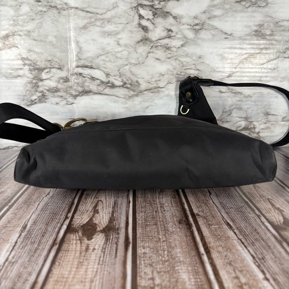 Travelon Crossbody Shoulder Purse Black Nylon Turnlock Hiking Travel Bag - Picture 6 of 13